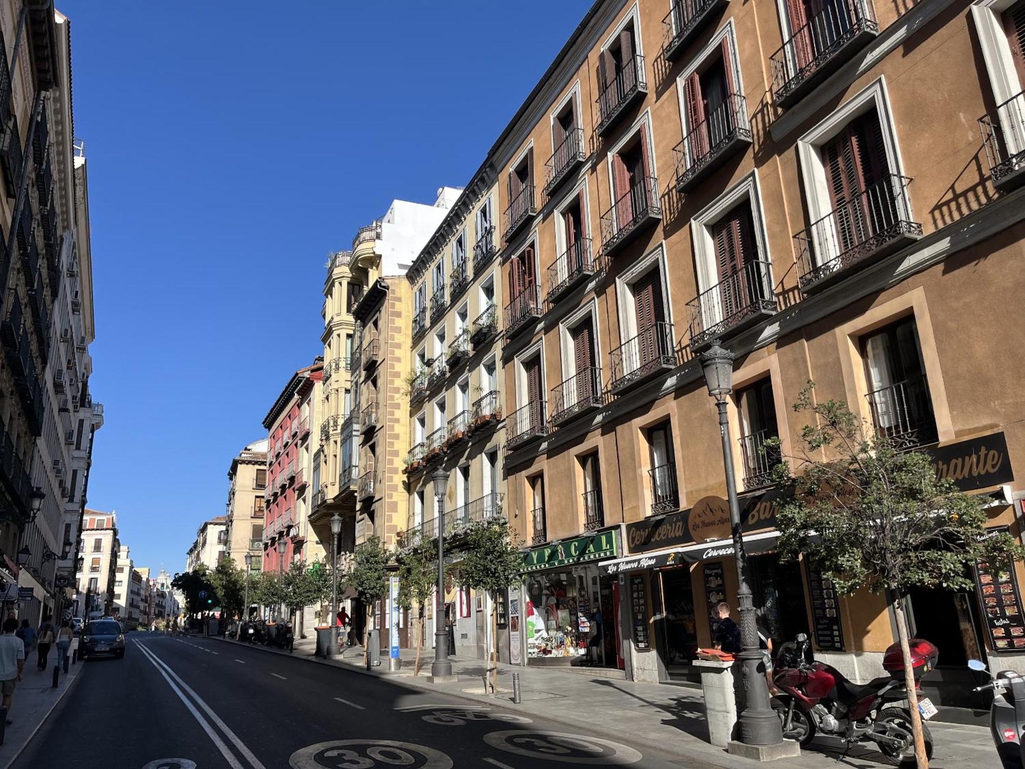 Dplace To Be - Exclusive Apartments In Historic Center Madri Exterior foto