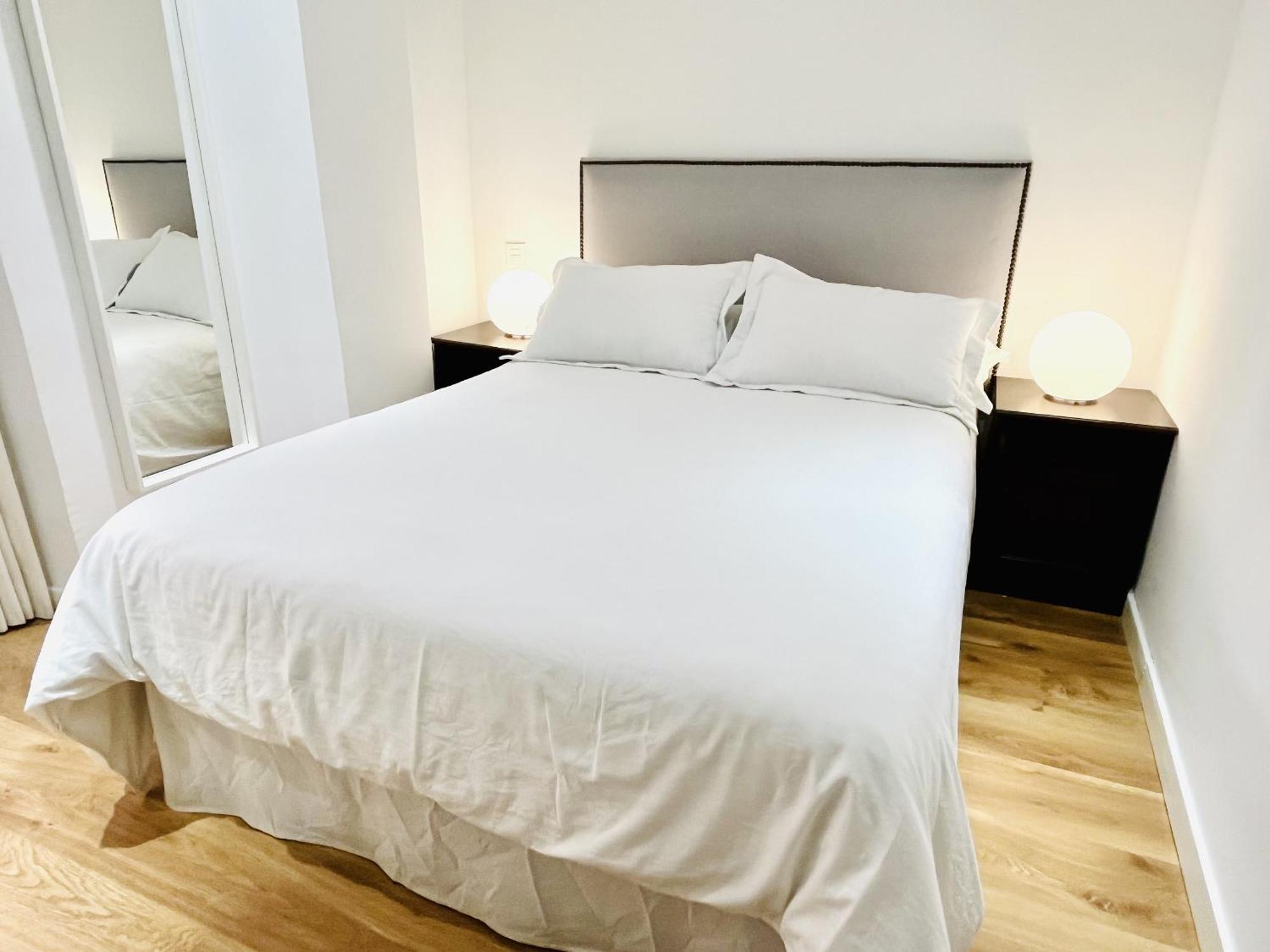 Dplace To Be - Exclusive Apartments In Historic Center Madri Quarto foto