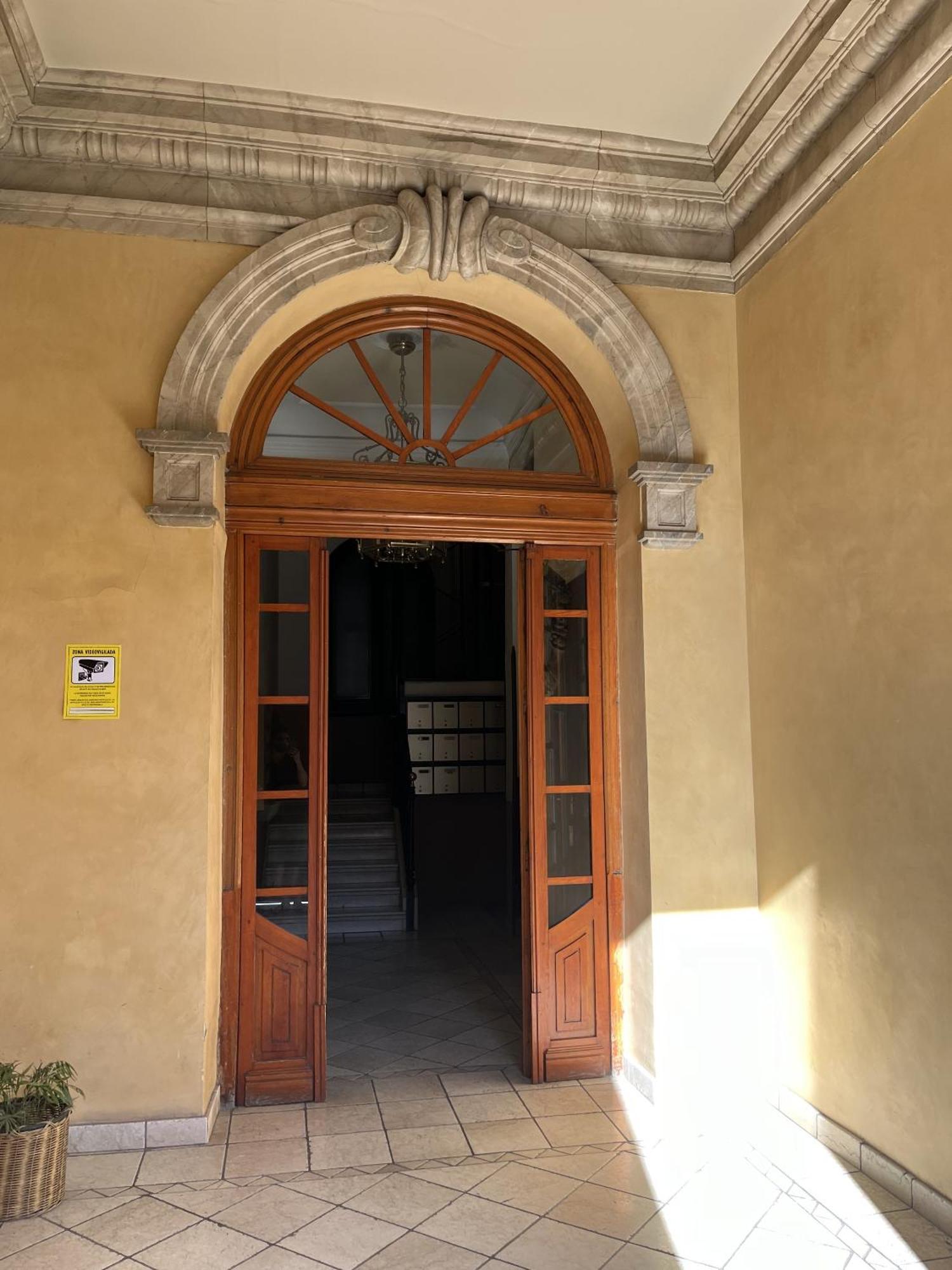 Dplace To Be - Exclusive Apartments In Historic Center Madri Exterior foto