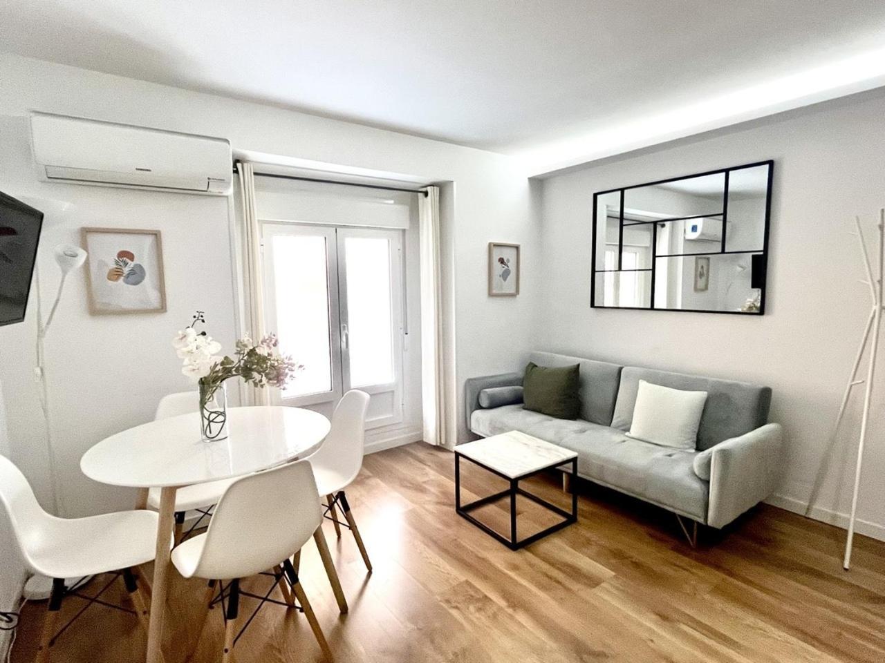 Dplace To Be - Exclusive Apartments In Historic Center Madri Quarto foto