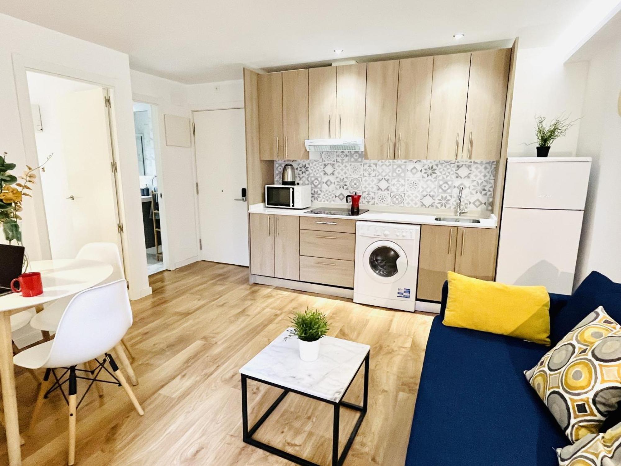 Dplace To Be - Exclusive Apartments In Historic Center Madri Quarto foto