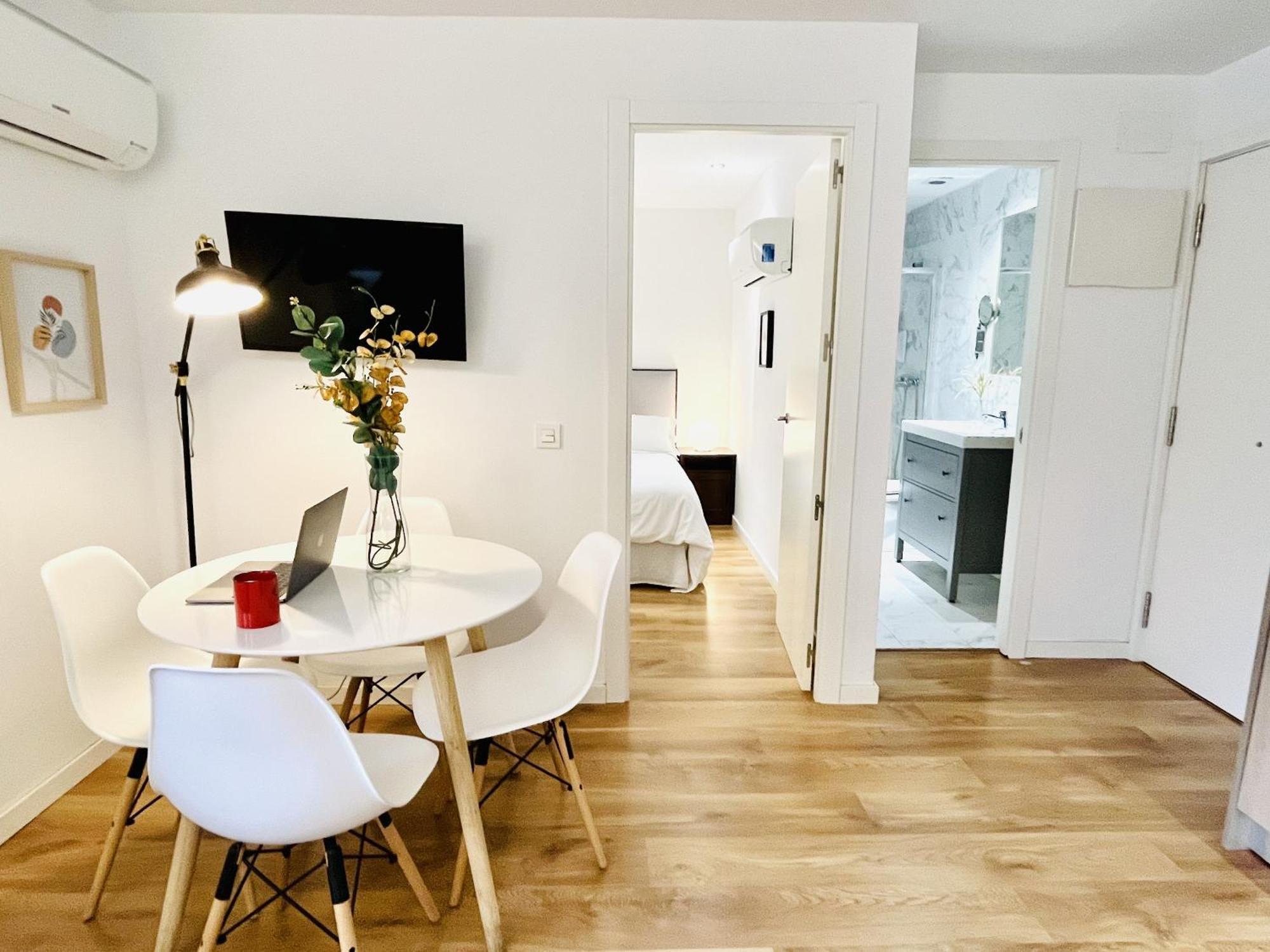 Dplace To Be - Exclusive Apartments In Historic Center Madri Quarto foto