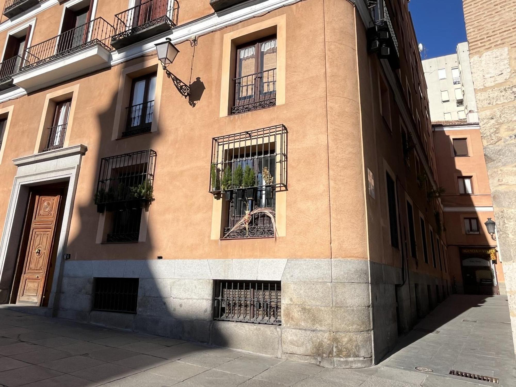 Dplace To Be - Exclusive Apartments In Historic Center Madri Exterior foto