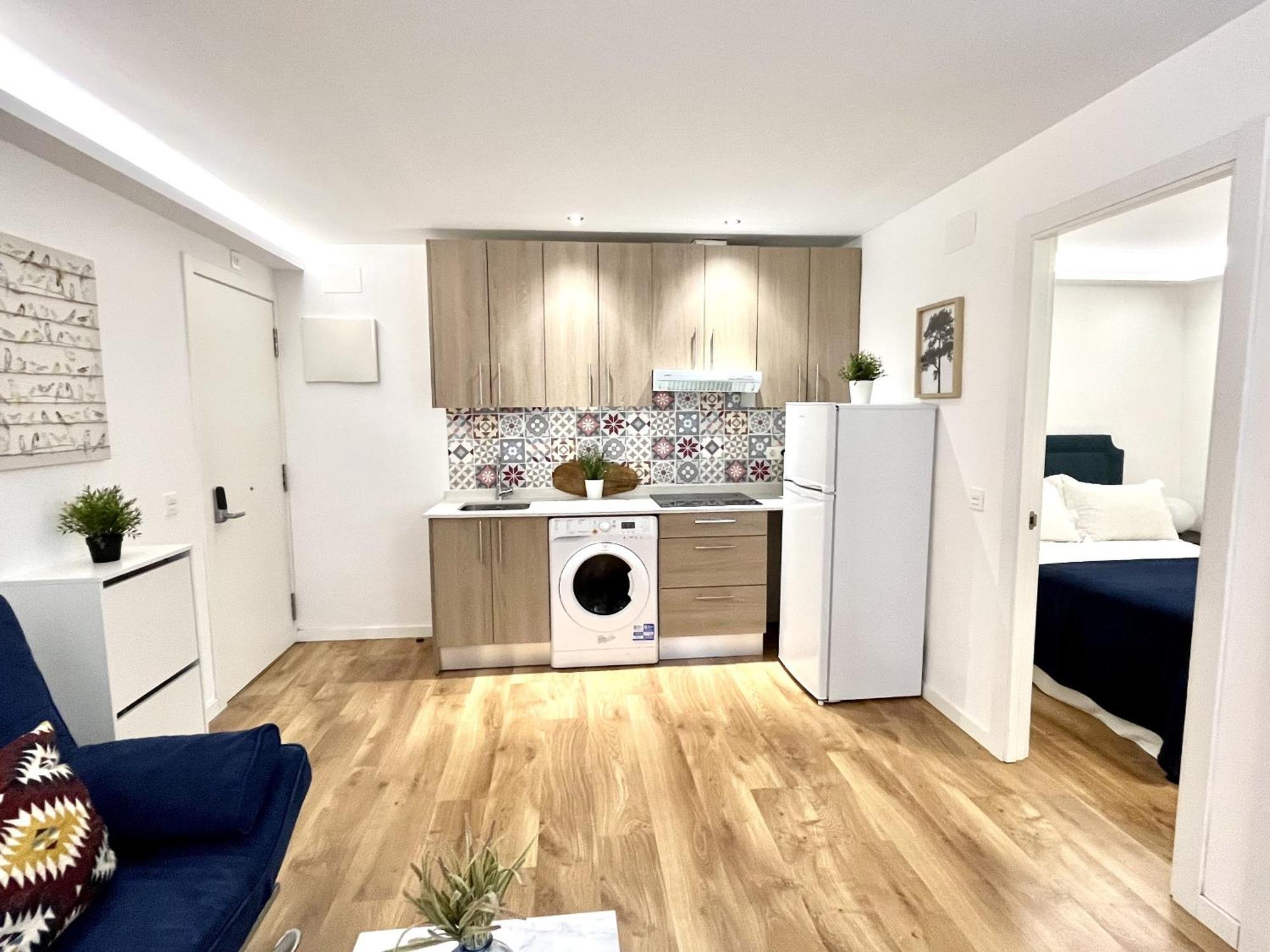 Dplace To Be - Exclusive Apartments In Historic Center Madri Exterior foto
